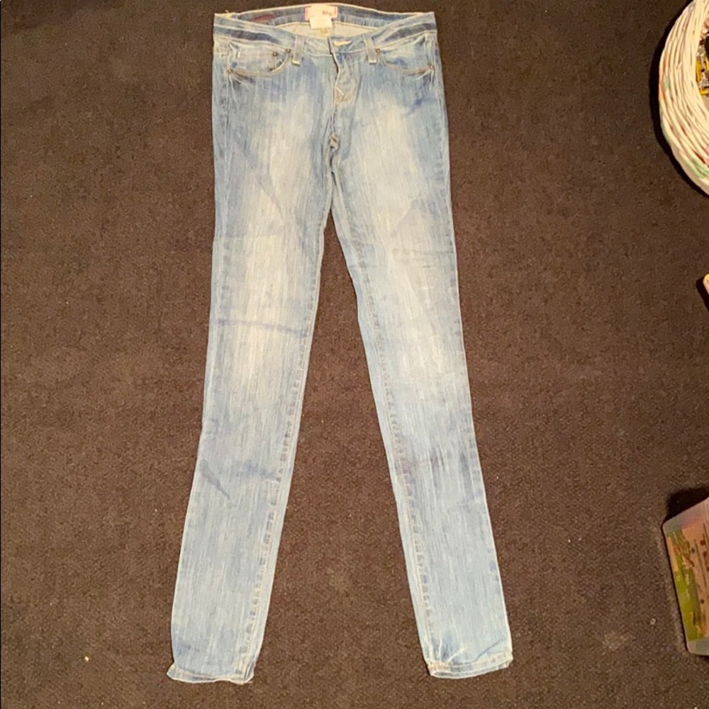 Lightweight light wash jeans